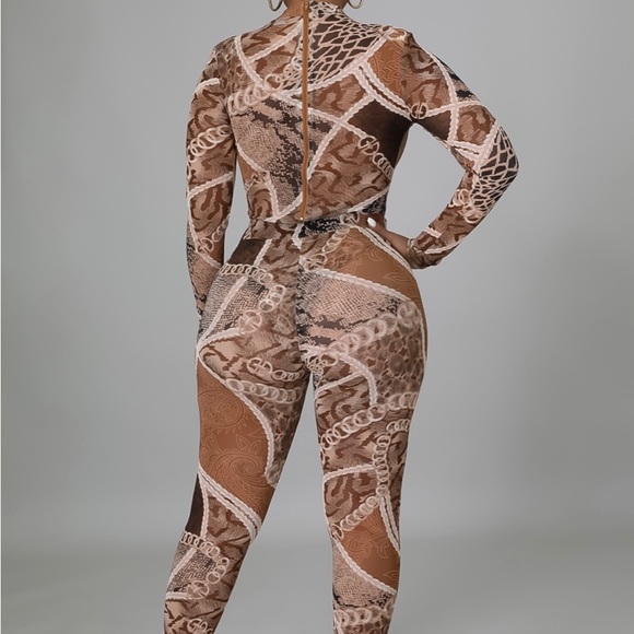 Two piece - Picture 2 of 3